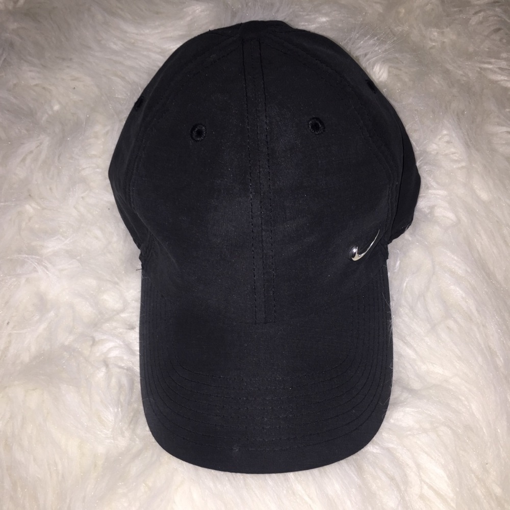 women’s nike cap 🖤